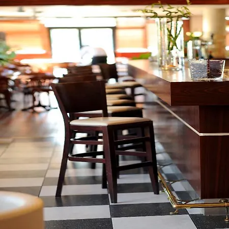 Ibis Purpan Aeroport 3*