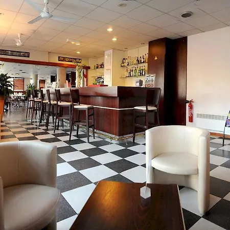 Ibis Purpan Aeroport 3*